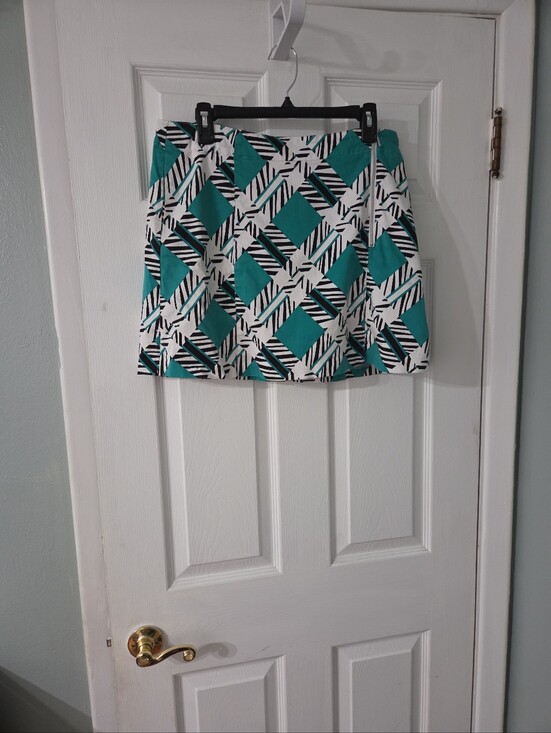 Lady Hagen Dresses & Skirts - Lady Hagen Turquoise and White Geometric Skort. 14